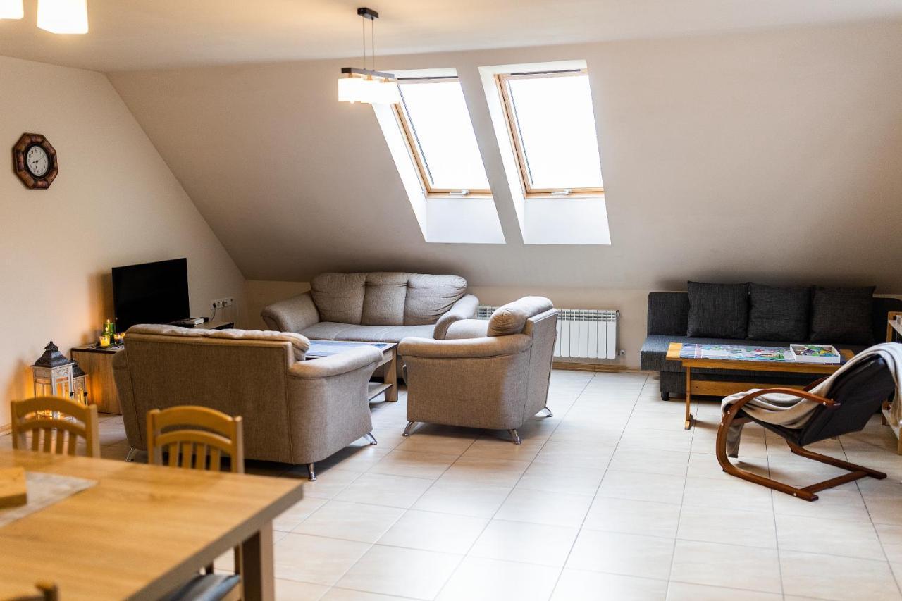Rodzinny Apartament Folker Wegierska Gorka Eksteriør bilde